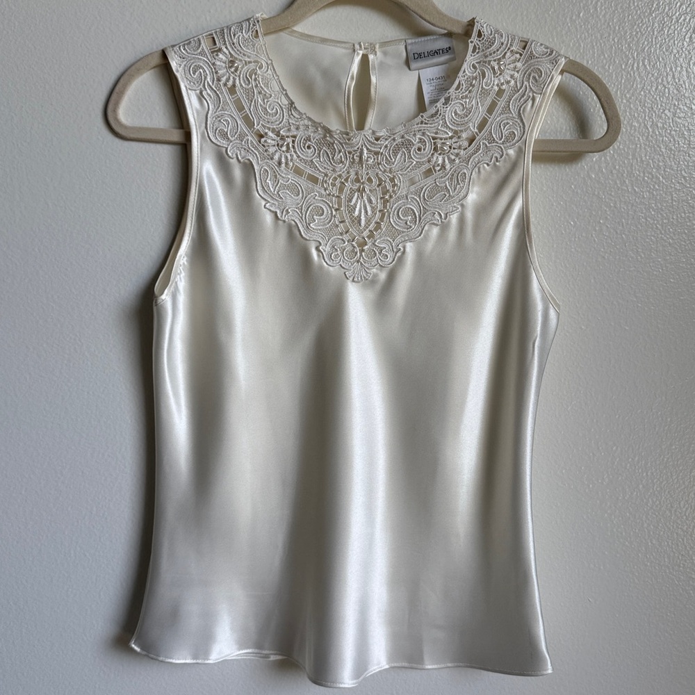 Delicates Vintage Silky White Cream Sleeveless Blouse Tank Top Lace Beads Small
